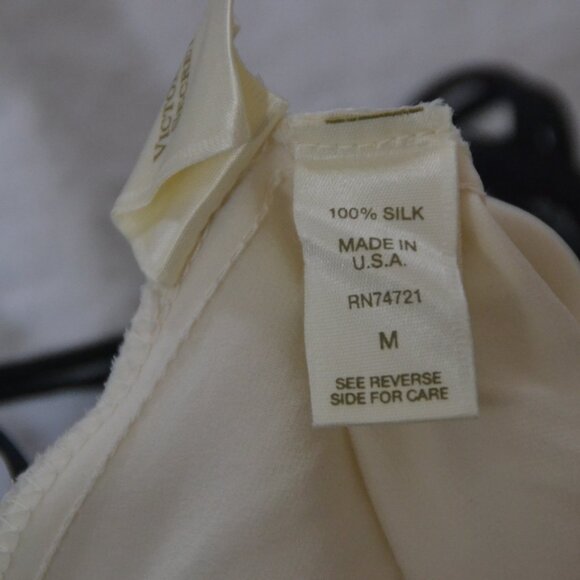 Vintage 1990s Victoria's Secret 100% SILK Ivory/Black Lace Night Gown Gold Tag M - Picture 12 of 16